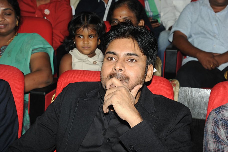 Attarintiki-Daredi-Thank-You-Meeting